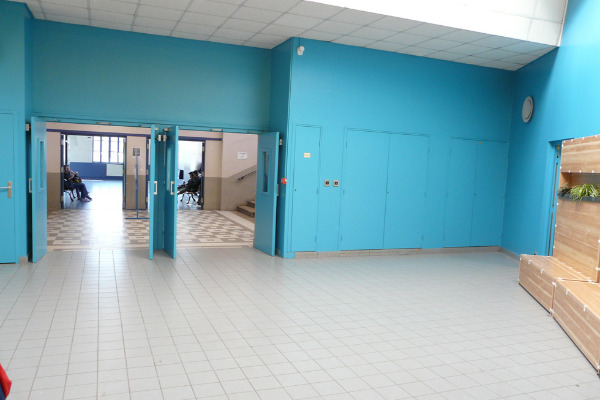 vue du hall sur les bâtiments du projet Imaginons le lycée de demain de la Martinière Diderot